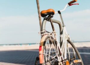 Ruta en bicicleta en la malvarrosa - bici