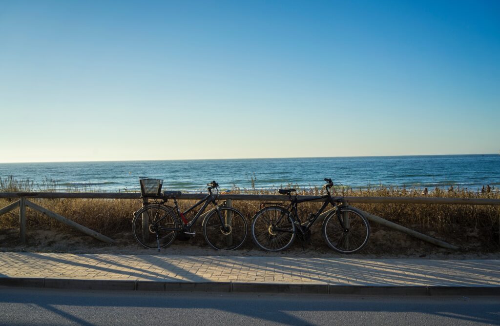 Descubrir La Patacona en bicicleta - playa