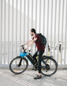 Ebike rental en la calle Gran Canaria - descanso